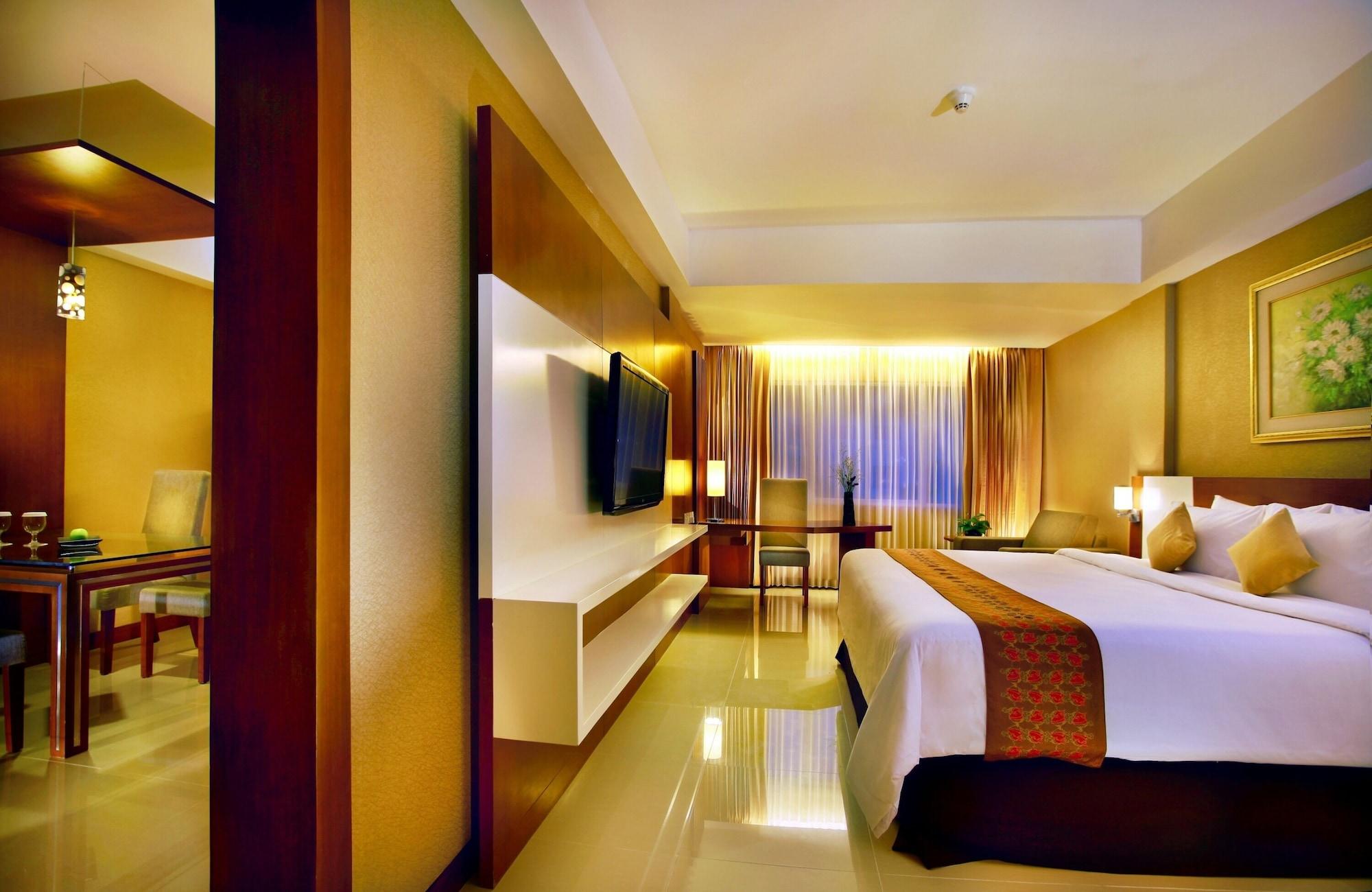 Aston Tanjung Pinang Hotel & Conference Center Extérieur photo